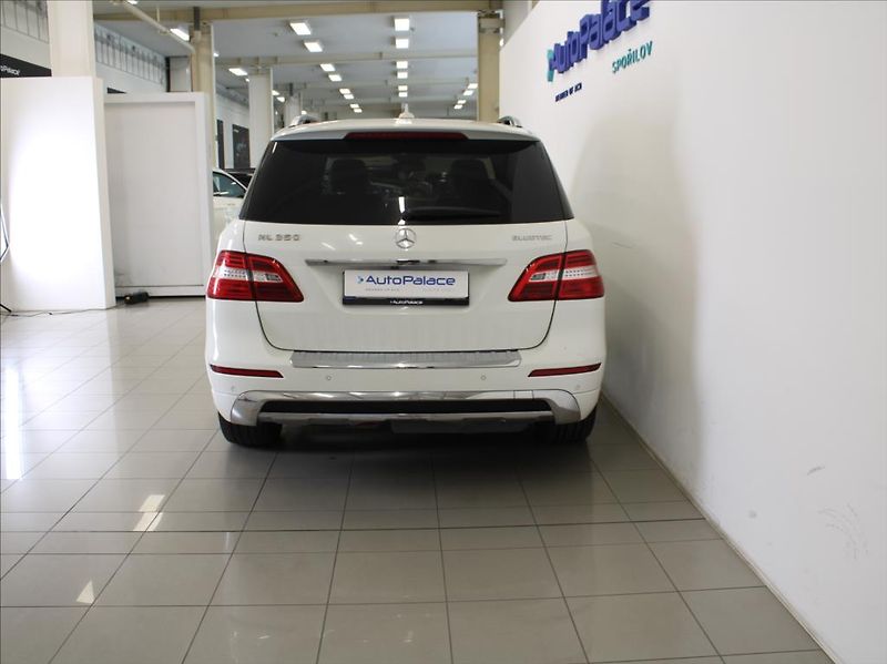 Mercedes-Benz Třídy M 350CDI 4M AMG H/K. Pano.TZ   3 - fotka 4 z 15
