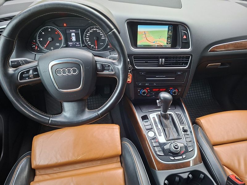 Audi Q5 (2011) 2.0TDI 125kW S-LINE QUATTRO - fotka 13 z 42