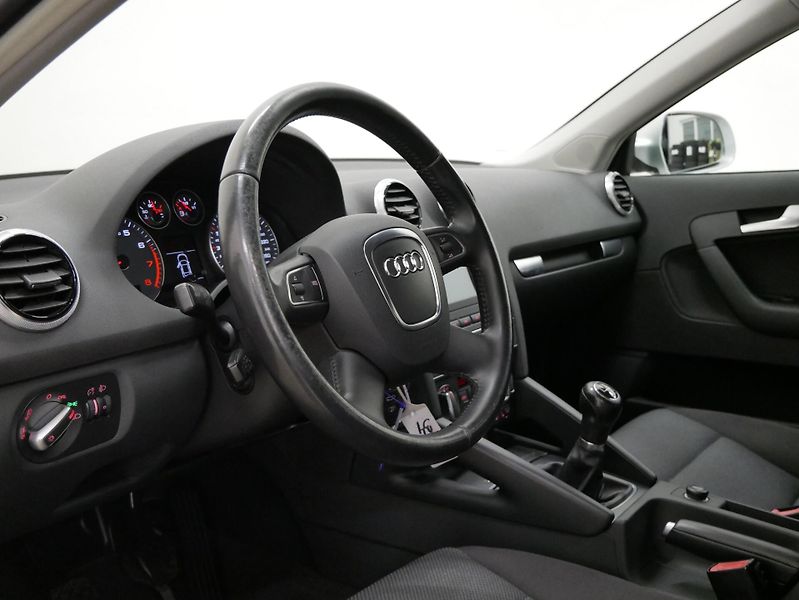 Audi A3 - fotka 14 z 26