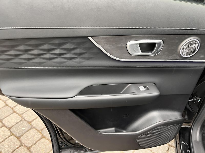 Chery Tiggo 8 (2026) 1,6 ICE UNIQUE AKCE! - fotka 17 z 38
