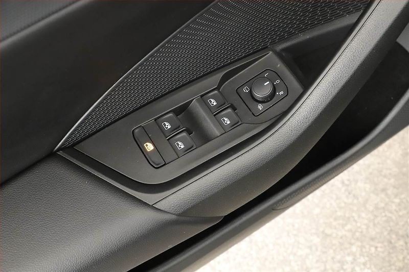 Škoda Octavia (2024) 1.5 TSI - fotka 9 z 18