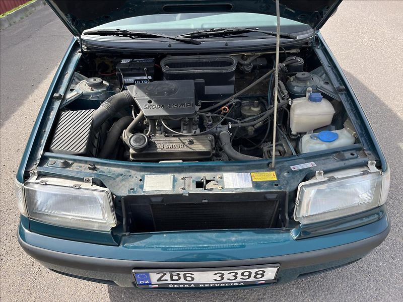 Škoda Felicia 1,3 MPi LXI ČR SERVIS 2x KOLA - fotka 21 z 31