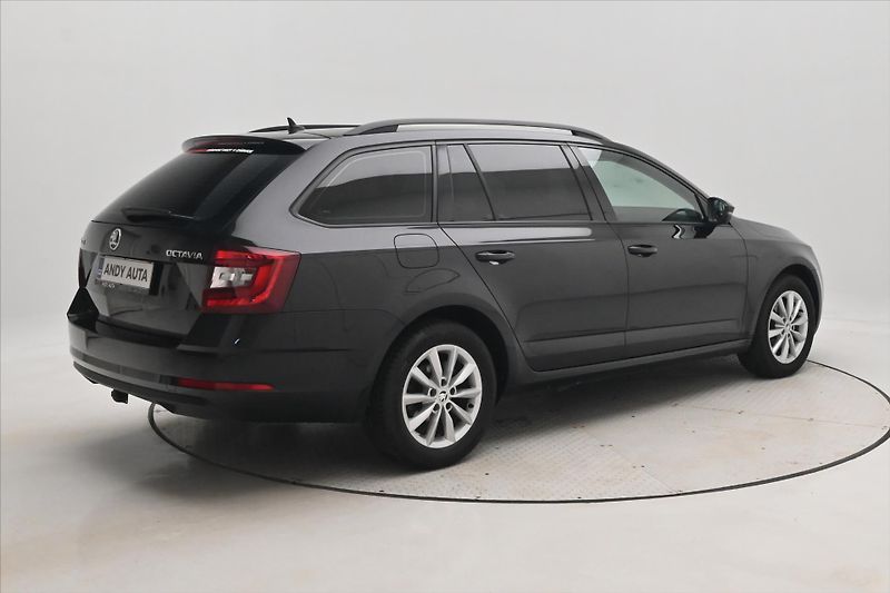 Škoda Octavia 2,0 TDI 110kW Tažné DSG Záruka - fotka 5 z 29