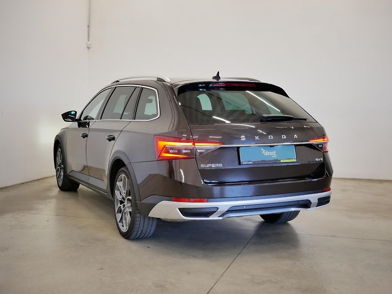 Škoda Superb - fotka 7 z 26
