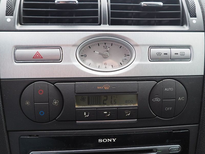 Ford Mondeo (2004) ST 3.0 V6 166 kW, LPG - fotka 30 z 35