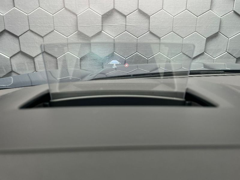 Ford Kuga 2.5 HEV 4x4 TITANIUM - fotka 18 z 78
