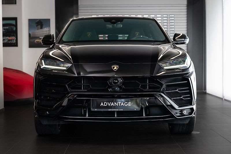Lamborghini Urus Bang&Olufsen/360/Pano - fotka 2 z 27
