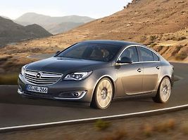 Modernizovaný Opel Insignia.