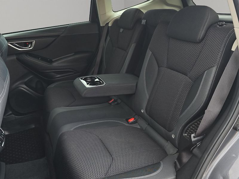 Subaru Forester (2020) 2.0 HEV 110kW 4x4, Serv. kniha - fotka 26 z 28