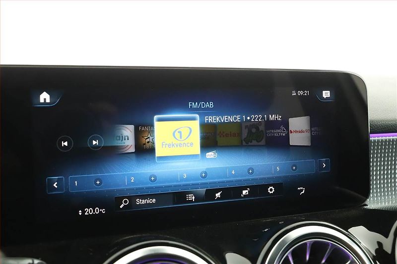 Mercedes-Benz EQB (2022) 250, SoH 94% - fotka 13 z 21