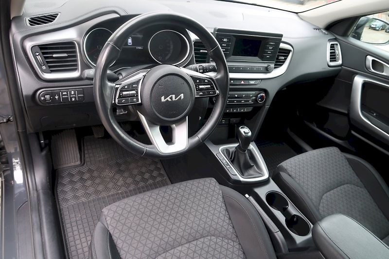 Kia Ceed (2022) Sportswagon,  1.0 T-GDI / 88 k - fotka 10 z 29