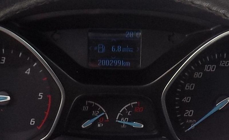 Ford Grand C-MAX 2,2 TDCI 103 KW AUTO/AC, TEMP - fotka 38 z 45
