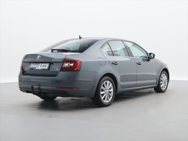 Škoda Octavia 2,0 TDI 110kW DSG CZ Style LED - fotka 7 z 28