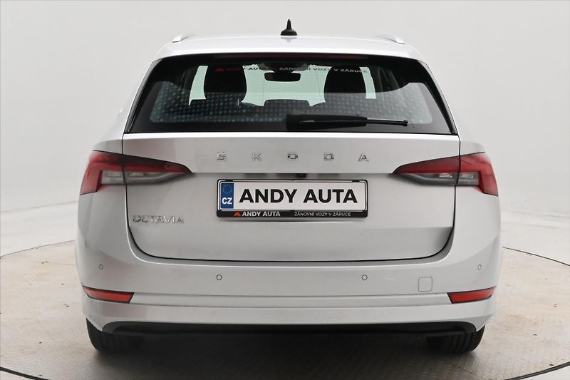 Škoda Octavia 2,0 TDI 110kW DSG Style Záruka - fotka 6 z 26