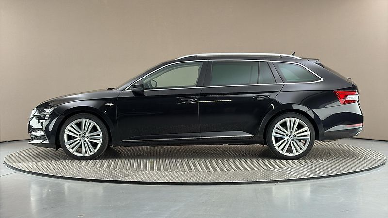Škoda Superb 2.0 TDI DSG 4x4 L&K Combi - fotka 4 z 36