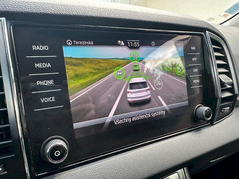 Škoda Karoq (2023) 2.0 TDI 85kW Ambition DSG - fotka 17 z 26