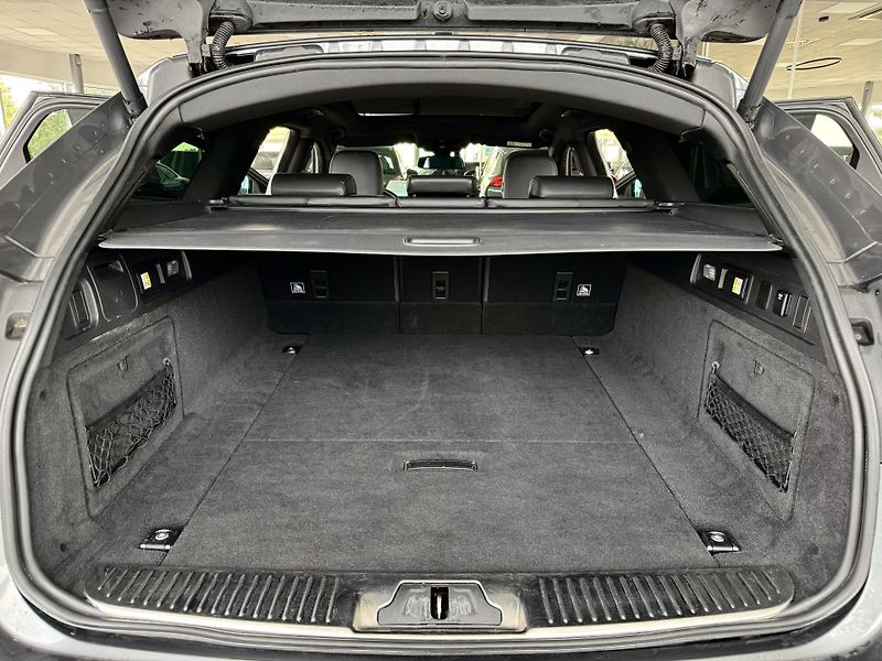 Jaguar XF 25d AWD*FullLED*360Kam*Panoram - fotka 38 z 41