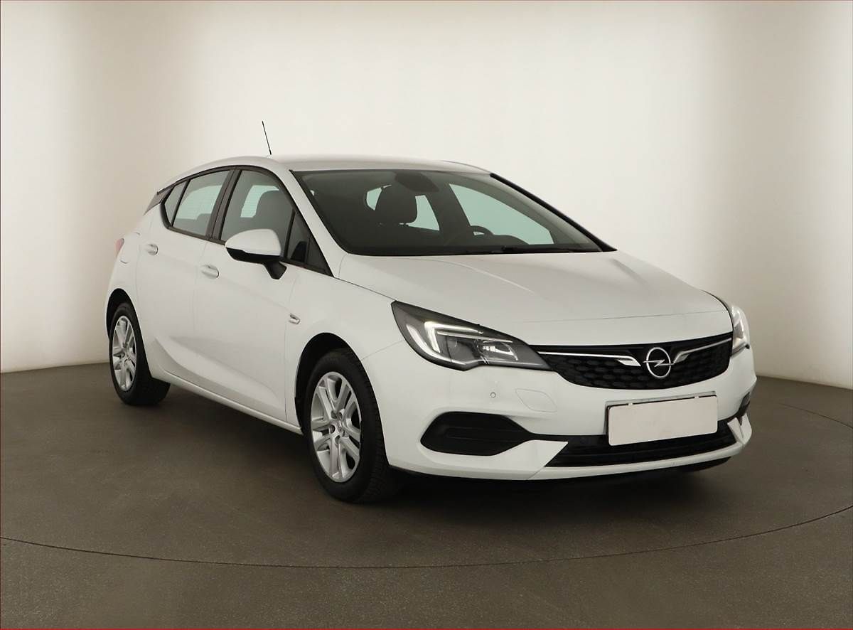 Opel Astra 1.2 Turbo, ČR,1.maj