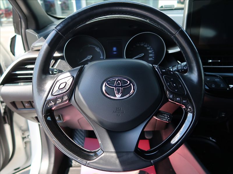 Toyota C-HR 1,8 Hybrid,Selection,NovéČR - fotka 18 z 26