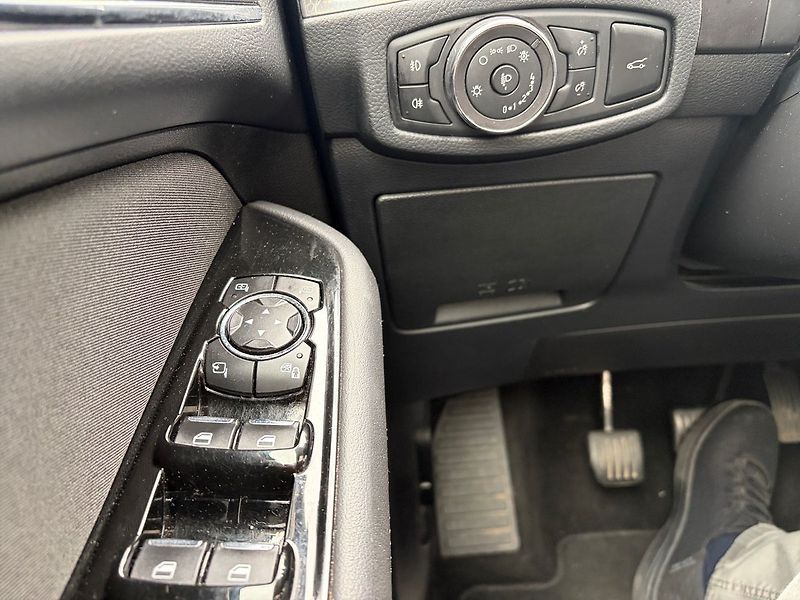 Ford S-MAX Titanium 7-míst záruka od - fotka 18 z 20