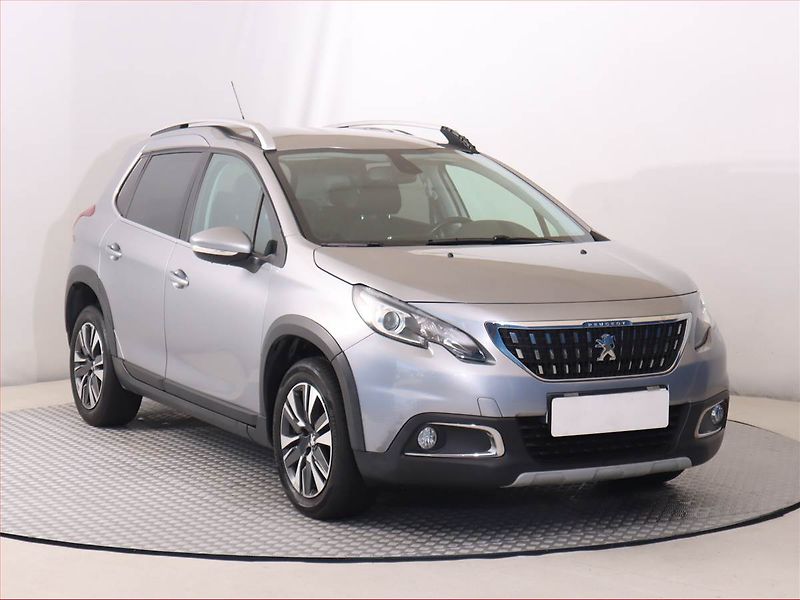 Peugeot 2008 (2019) 1.2 PureTech, Automat, Navi - fotografie inzerátu