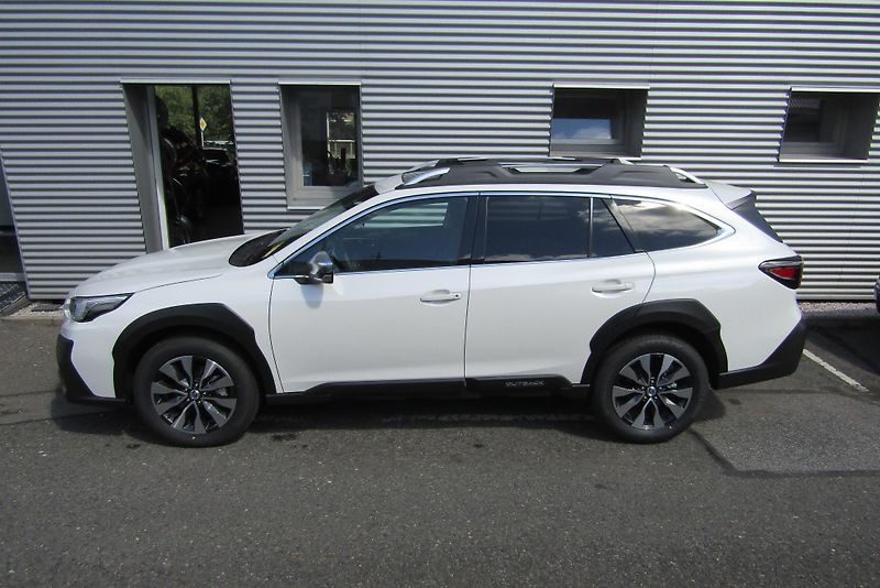 Subaru Outback (2025) 2,5i TOURING MY25.5 - fotka 4 z 22