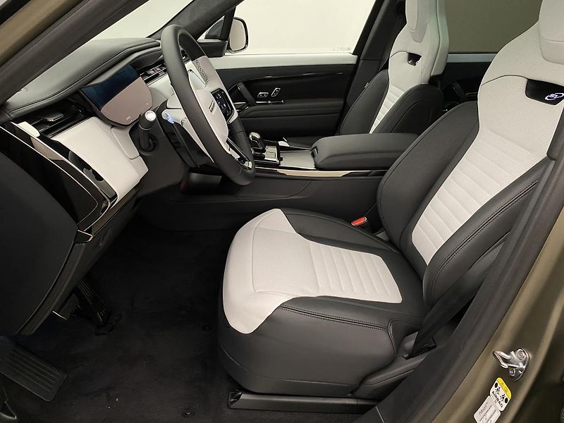 Land Rover Range Rover Sport P635 SV EDITION ONE REZERVACE - fotka 3 z 78