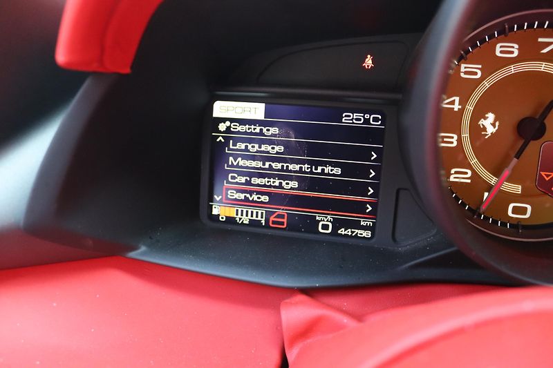 Ferrari 488 (2019) 488 GTB | 1. Majitel | ČR  - fotka 45 z 75