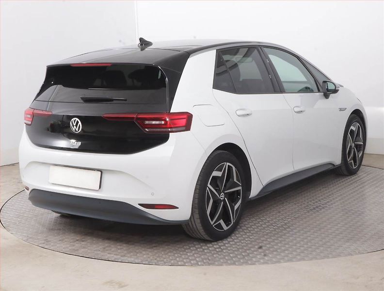 Volkswagen ID.3 (2020) 1st (62 kWh), SoH 90% - fotka 5 z 18