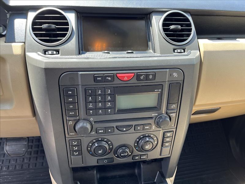 Land Rover Discovery 2,7 TDV6 4X4 AUT NA OPRAVU!! - fotka 15 z 30