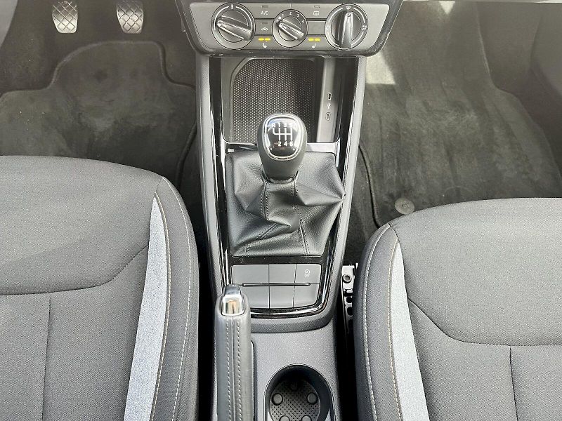 Škoda Kamiq (2025) 1,0TSI 85KW SELECTION - fotka 19 z 21