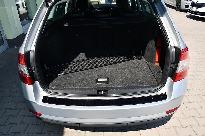 Škoda Octavia 1.5TSi 110kW DSG NAV ACC - fotka 43 z 48