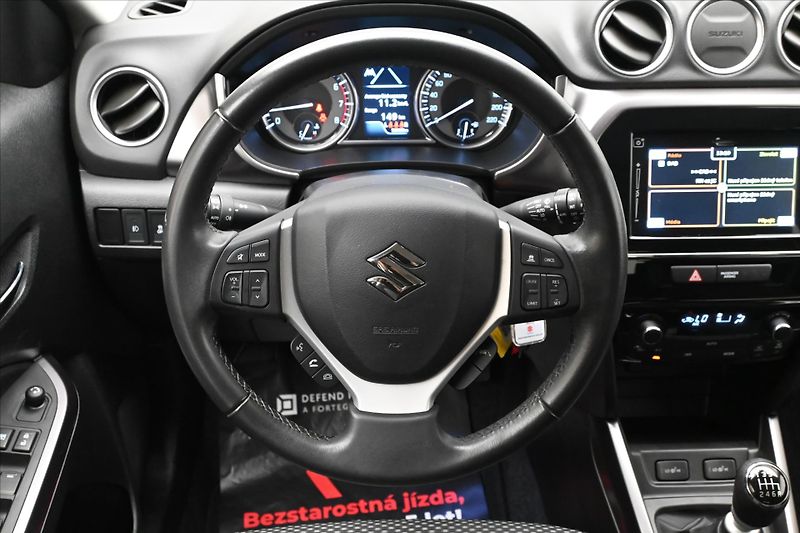 Suzuki Vitara 1,4 HYBRID 95kW Active Záruka - fotka 18 z 29