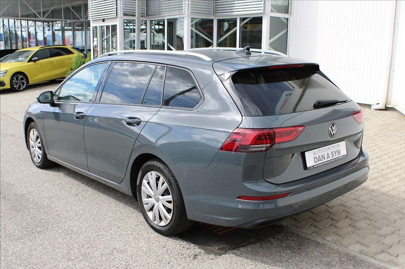 Volkswagen Golf 1,5 TSI 1. majitel - fotka 4 z 4