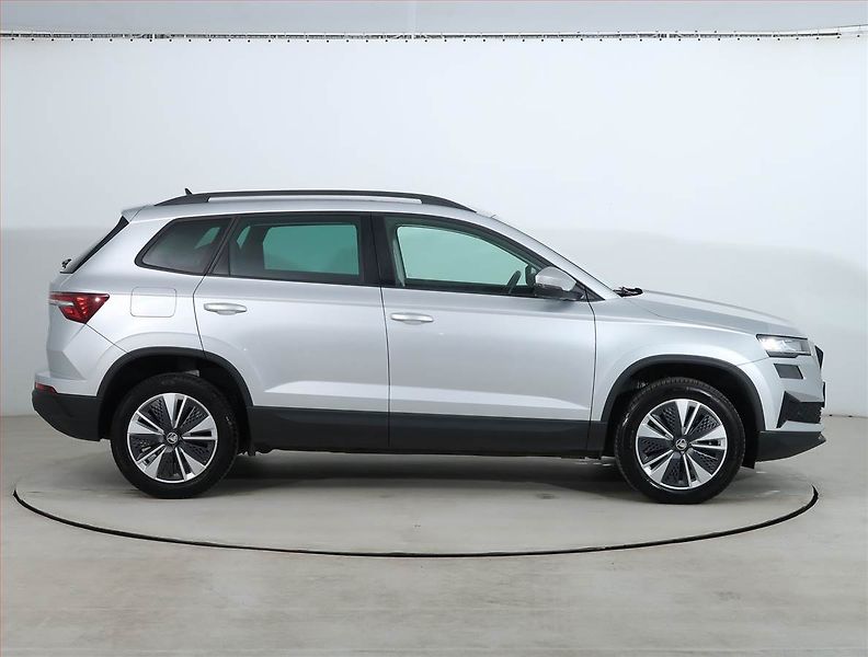 Škoda Karoq (2023) Ambition 2.0 TDI - fotka 6 z 24