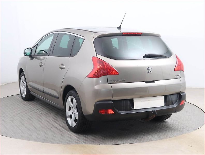 Peugeot 3008 (2011) 1.6 VTi, Navi, Tempomat - fotka 4 z 14