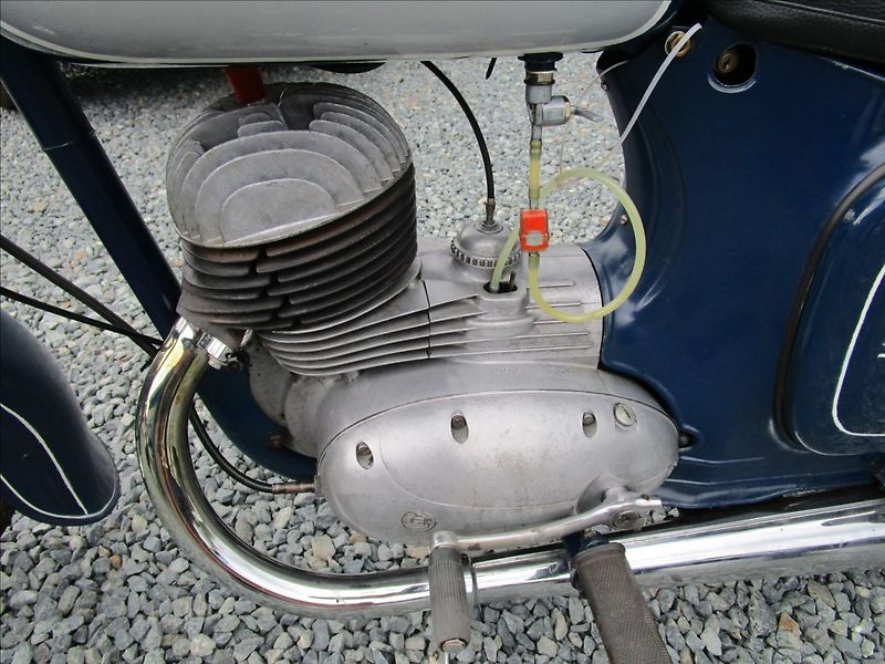 Jawa ČZ 175, 450 de Luxe - fotka 9 z 15