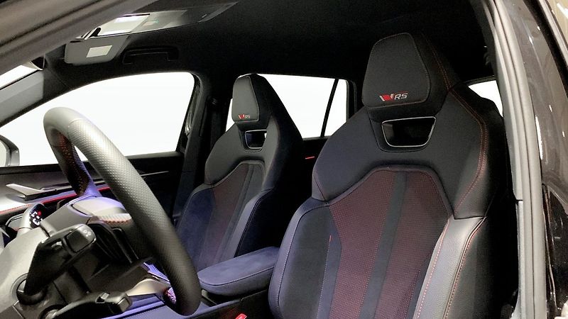 Škoda Kodiaq RS 7 míst 360 HuD Canton Taž - fotka 10 z 18