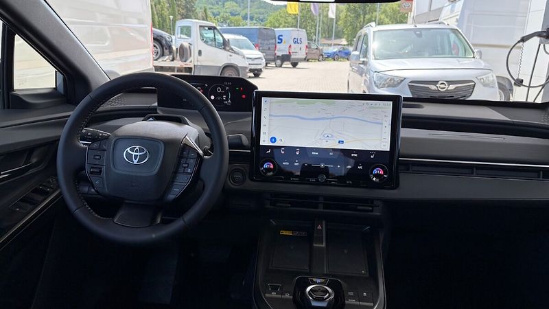 Toyota C-HR Style 57kWh FWD - fotka 11 z 17