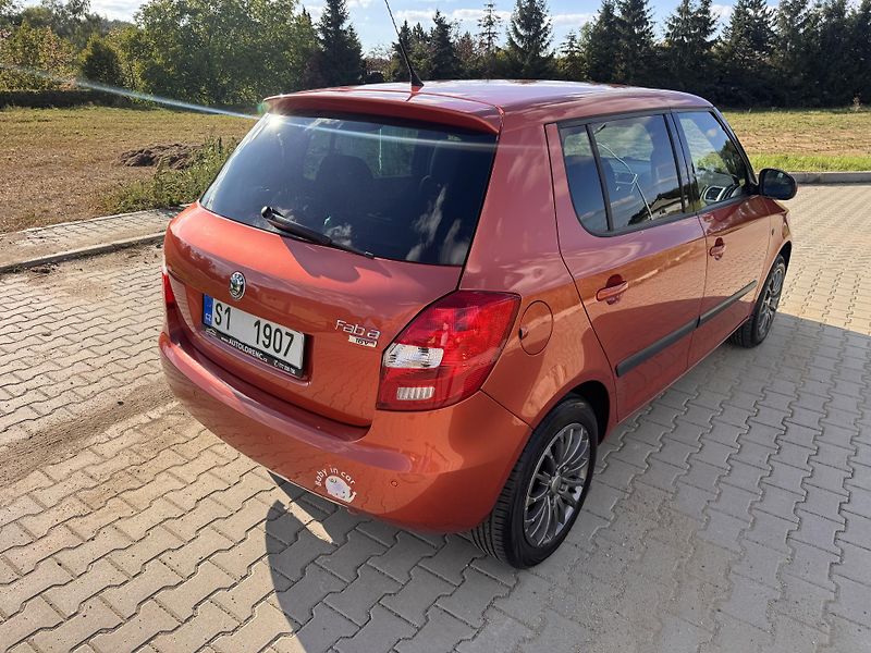 Škoda Fabia 1.4i 63Kw SPORT - fotka 5 z 23
