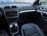 Škoda Octavia (2011) 1.6 TDI, Tempomat - náhled 8