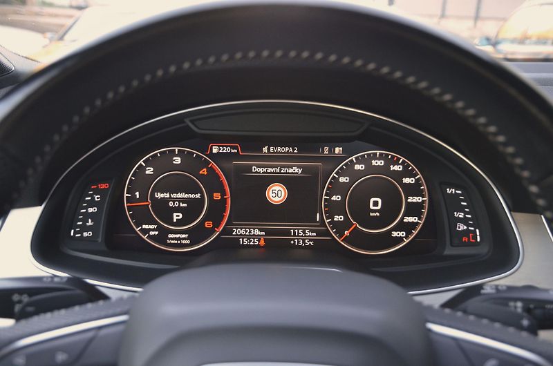 Audi Q7 (2016) 3.0TDi Q S-Line 1.MAJ./ VÝBAVA - fotka 32 z 51