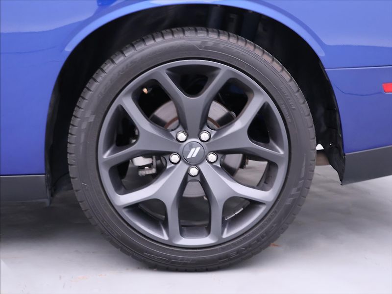 Dodge Challenger 3,6 V6 227kW Automat SXT - fotka 26 z 33
