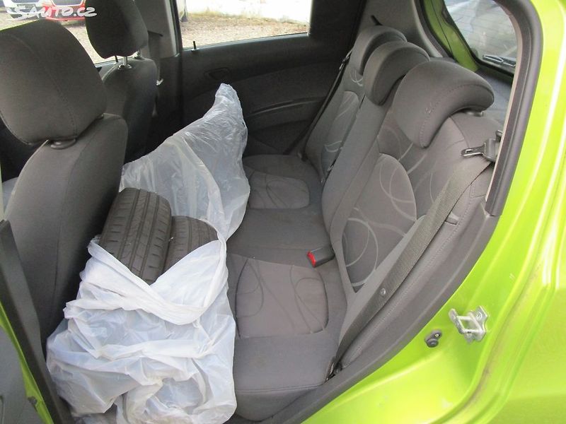 Chevrolet Spark 1,0 - 50KW - NOVÁ STK - fotka 8 z 15