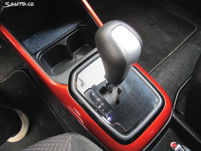 Suzuki Ignis 1,2 - 66KW - AUTOMAT - fotka 21 z 24