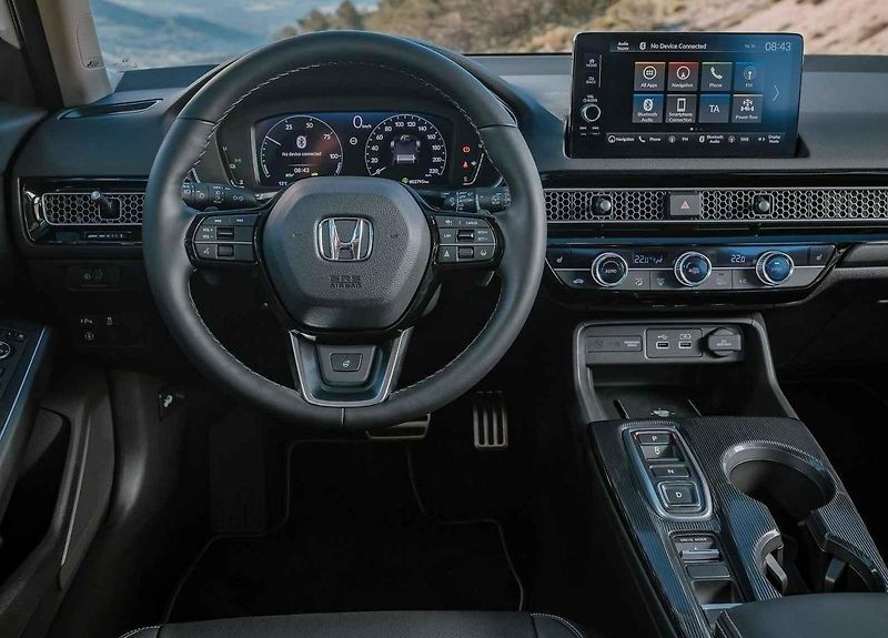 Auto jsme zkoušeli ve Španělsku na kvalitním asfaltu
