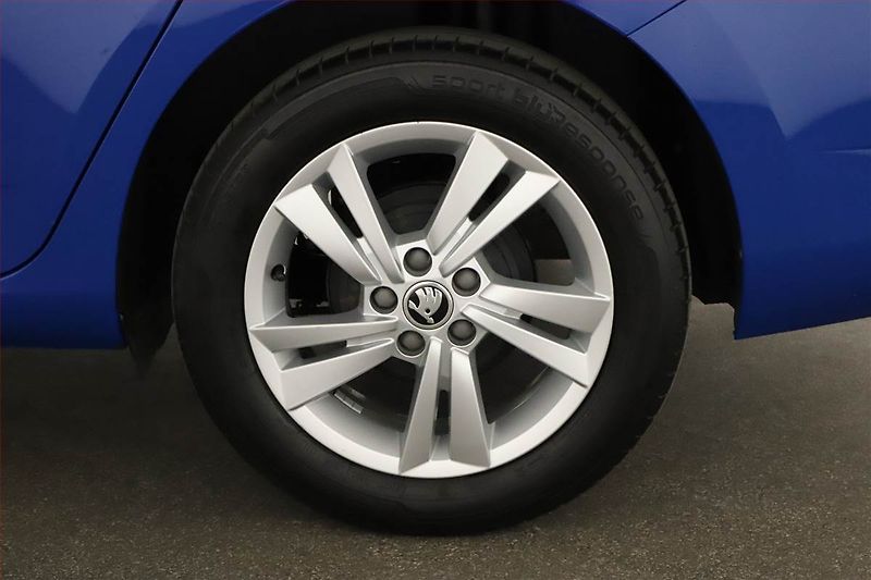 Škoda Fabia (2021) Ambition 1.0 TSI, Serv.kniha - fotka 11 z 13