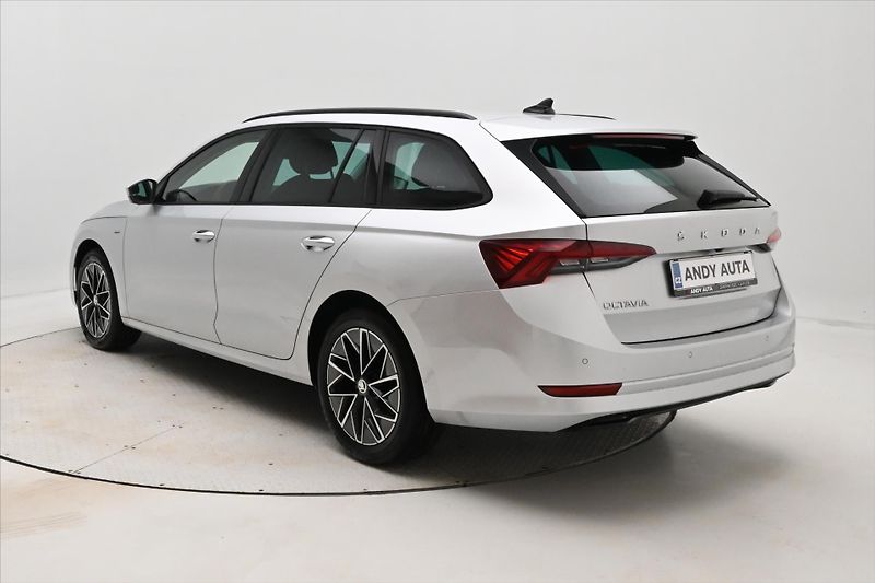 Škoda Octavia 2,0 TDI 110 kW DSG Clever Záru - fotka 7 z 30