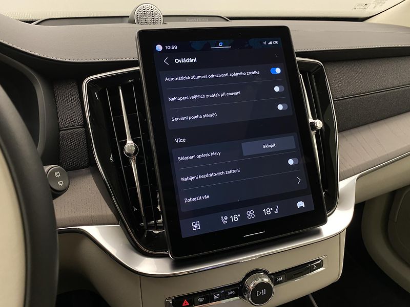 Volvo XC90 T8 AWD RECHARGE ULTRA BRIGHT - fotka 57 z 72
