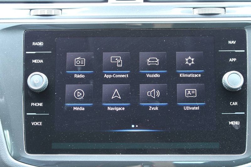 Volkswagen Tiguan (2022) 1.5 TSI 110kW LED manuál - fotka 12 z 35